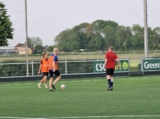 Training lagere seniorenteams S.K.N.W.K. van donderdag 1 mei 2025 (70/87)